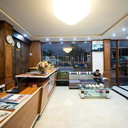 Vang Vieng Freedom Star'S Hotel Экстерьер фото
