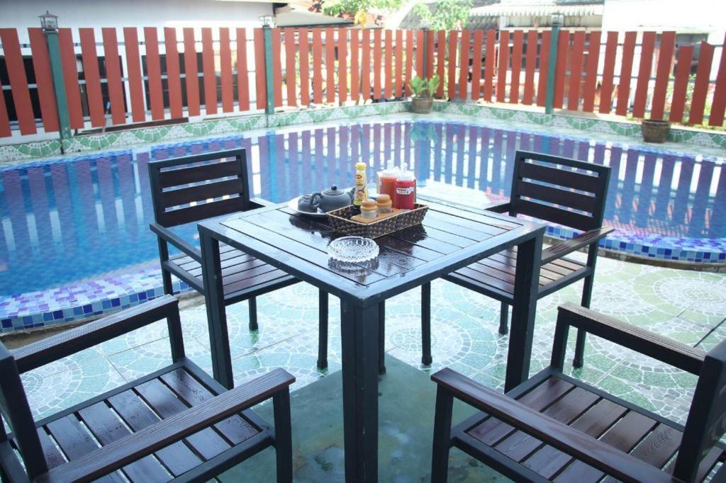 Vang Vieng Freedom Star'S Hotel Экстерьер фото